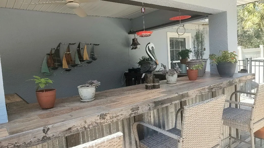 Spacious outdoor bar